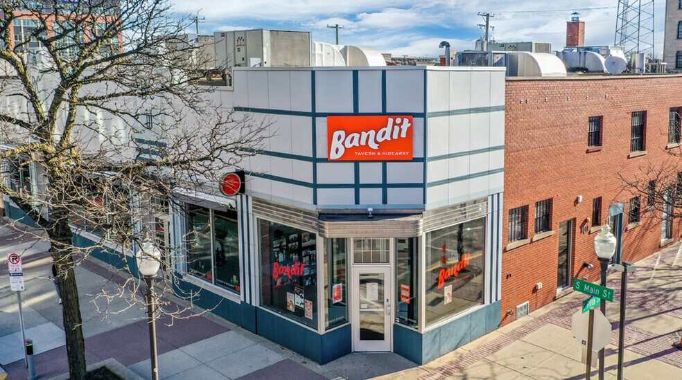 Primary Photo Of 419 S Main St, Royal Oak Restaurant For Lease