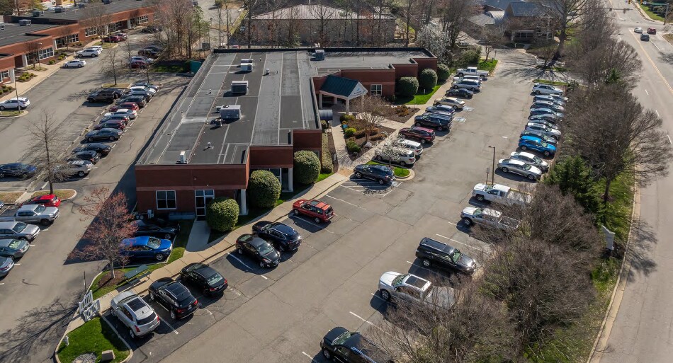 More Photos Of 9816 Mayland Dr, Richmond Medical For Sale