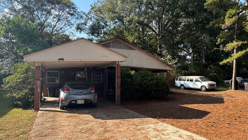 More Photos Of 3 Luker Cir, Selma Multifamily For Sale