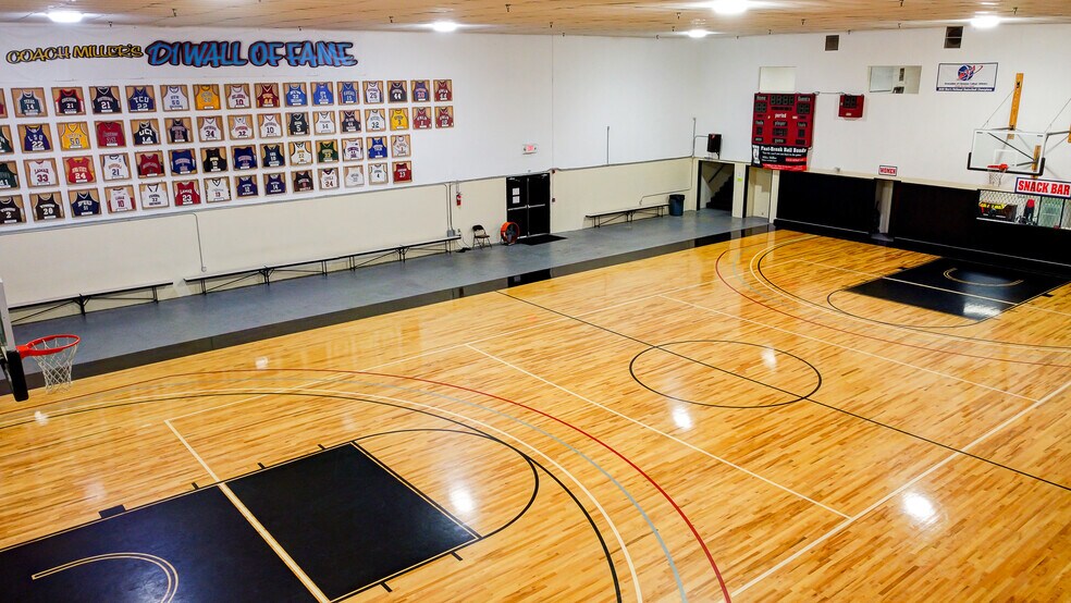 More Photos Of 950 S Central Ave, Compton Schools For Sale