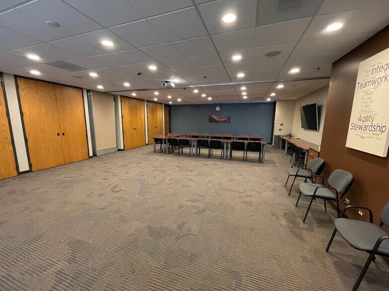More Photos Of 5550 Tech Center Dr, Colorado Springs Office For Lease