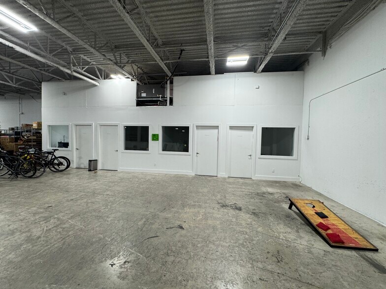More Photos Of 935 NW 31st Ave, Pompano Beach Warehouse For Lease