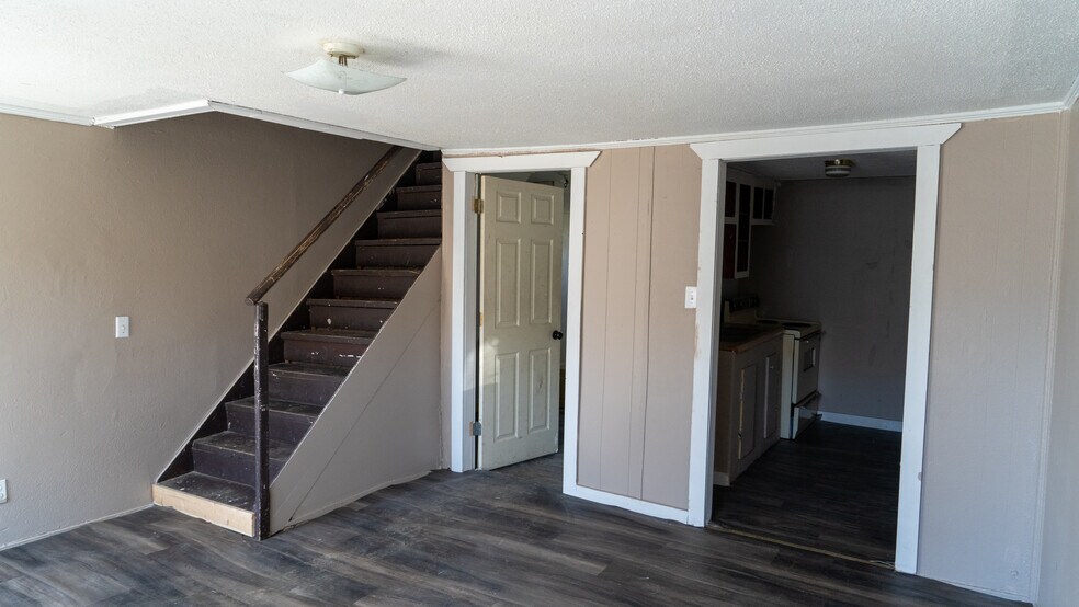 More Photos Of 207 B St, Paragould Apartments For Sale