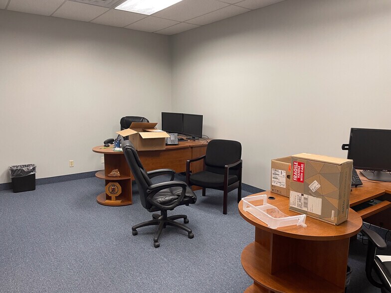 More Photos Of 2975 Brighton Henrietta Tl Rd, Rochester Light Manufacturing For Lease