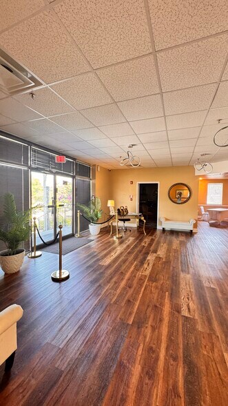 More Photos Of , Pensacola Unknown For Sale