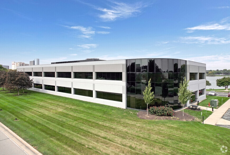 More Photos Of 9355 Delegates Row, Indianapolis Unknown For Lease