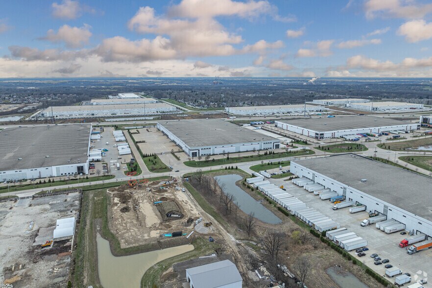 More Photos Of 14746 S Gougar Rd, Lockport Warehouse For Lease