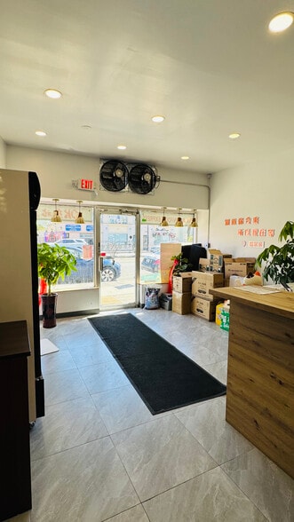 More Photos Of 231 Jericho Tpke, New Hyde Park Storefront Retail Residential For Sale