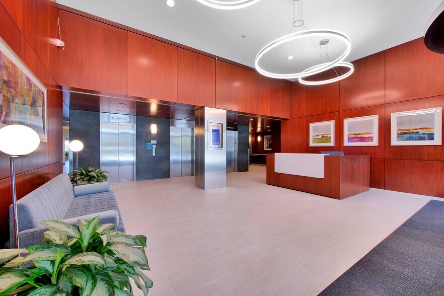 More Photos Of 45 Eisenhower Dr, Paramus Medical For Lease