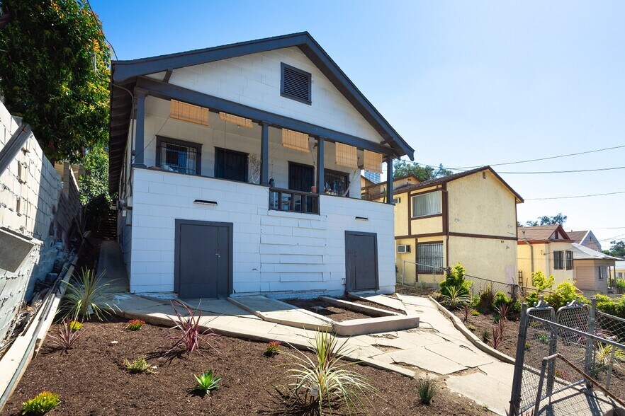 More Photos Of 534 Casanova St, Los Angeles Apartments For Sale