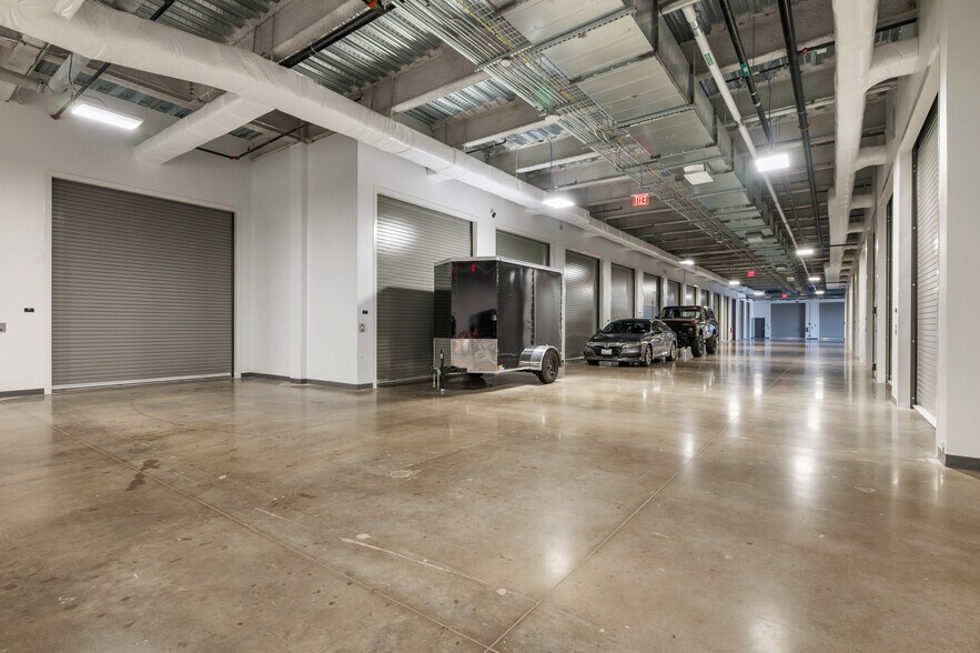 More Photos Of 4229 FM 620, Austin Showroom For Sale