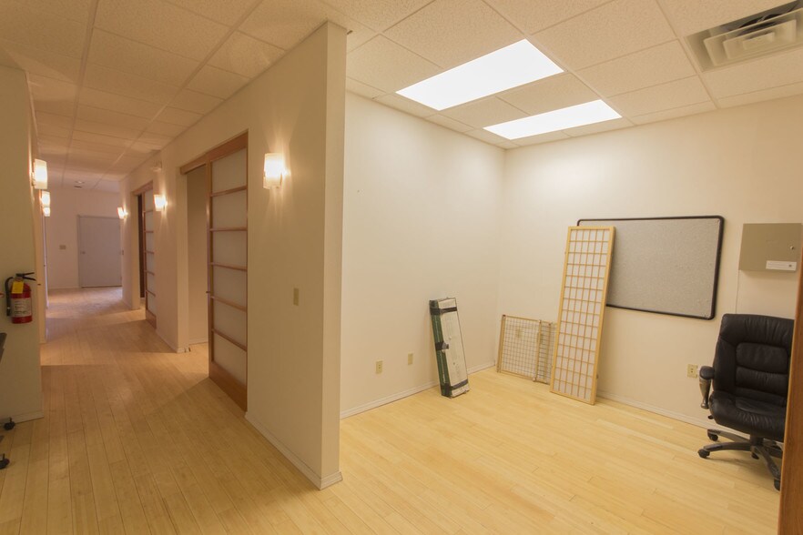 More Photos Of 314-336 Adams St SE, Albuquerque Office For Sale