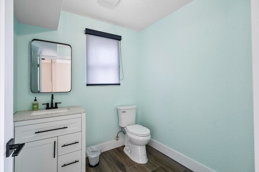 More Photos Of 2360 E Moody Blvd, Bunnell Industrial For Sale