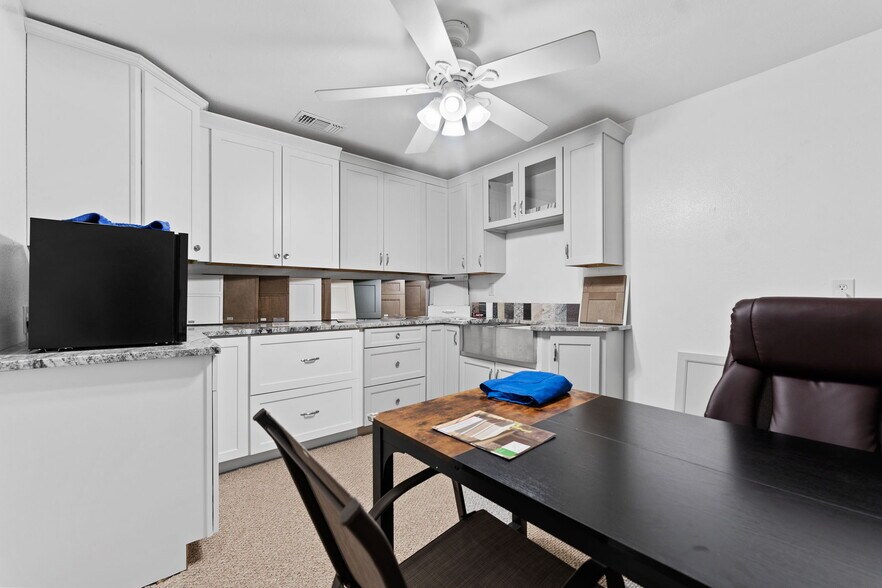 More Photos Of 925 Florida Ave, Palm Harbor Office Residential For Sale