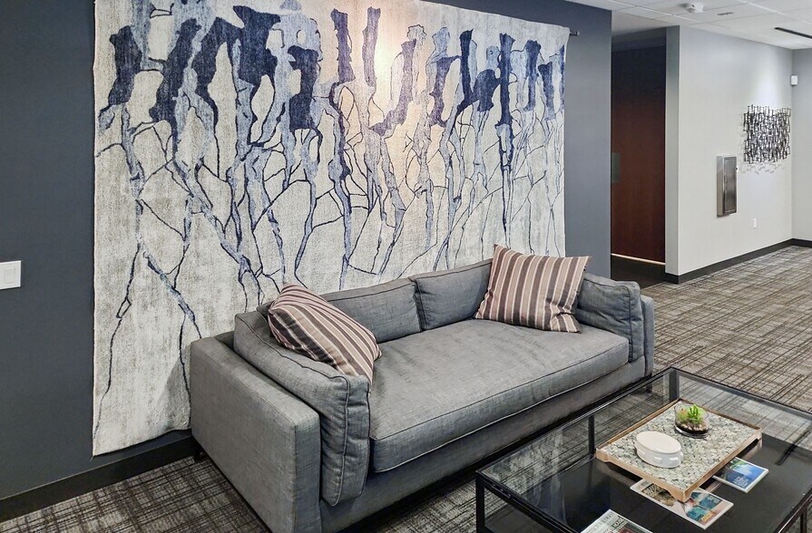 More Photos Of 2701 E Camelback Rd, Phoenix Coworking Space