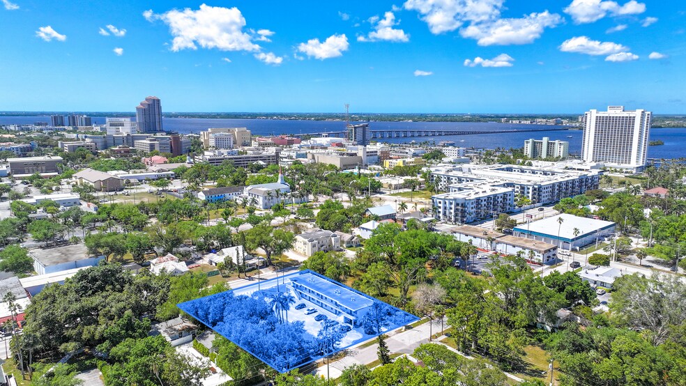 Primary Photo Of 1761 Fowler St, Fort Myers Apartments For Sale