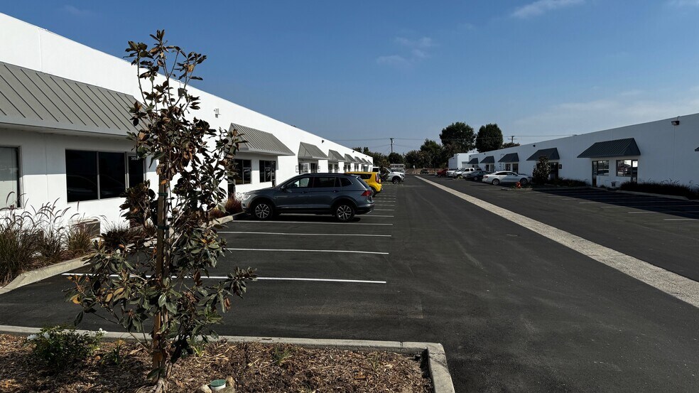 More Photos Of 2372 N Glassell St, Orange Unknown For Lease