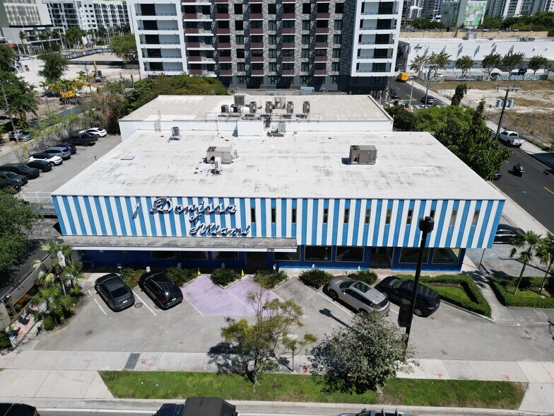 More Photos Of 2751 N Miami Ave, Miami Office For Sale