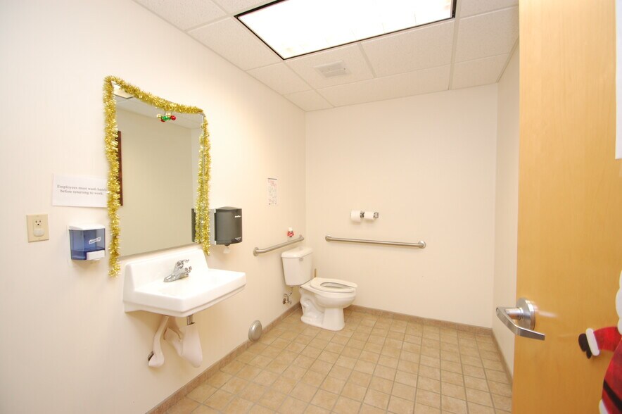 More Photos Of 105 W Houghton Ave, West Branch Medical For Sale