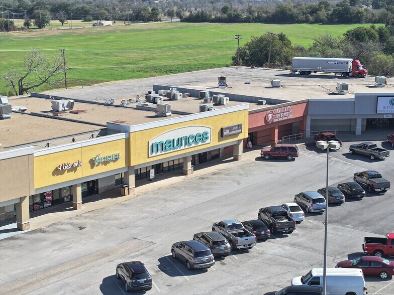 More Photos Of 2900 W Washington St, Stephenville Unknown For Lease