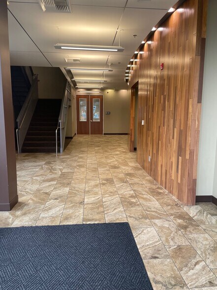 More Photos Of 970 Reserve Dr, Roseville Loft Creative Space For Sale