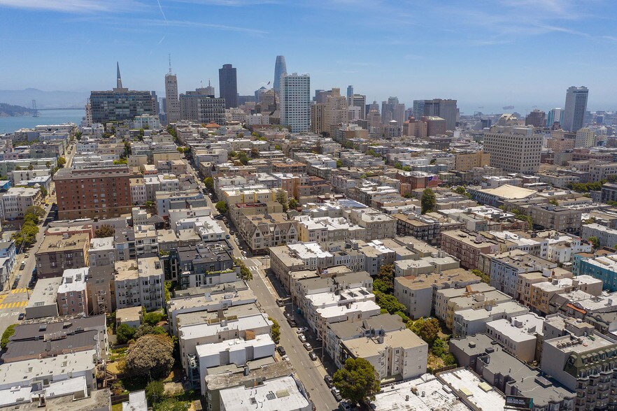 More Photos Of 1675 Clay St, San Francisco Apartments For Sale