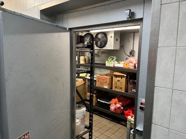 More Photos Of 1625 Woodruff Rd, Greenville Restaurant For Sale