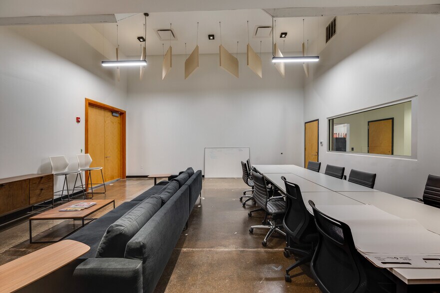 More Photos Of 613 Ewing Ave, Nashville Loft Creative Space For Lease