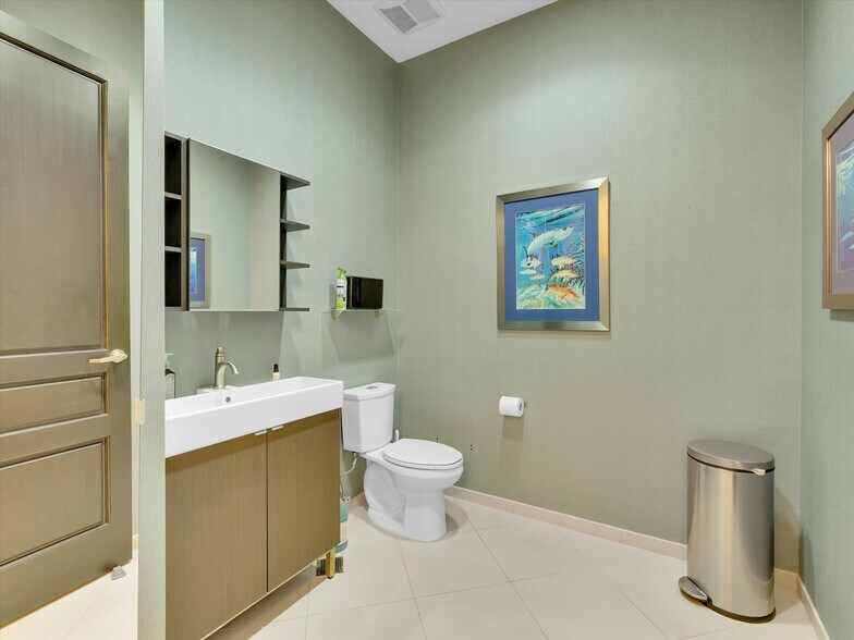 More Photos Of 2890 W State Road 84, Fort Lauderdale Office For Sale