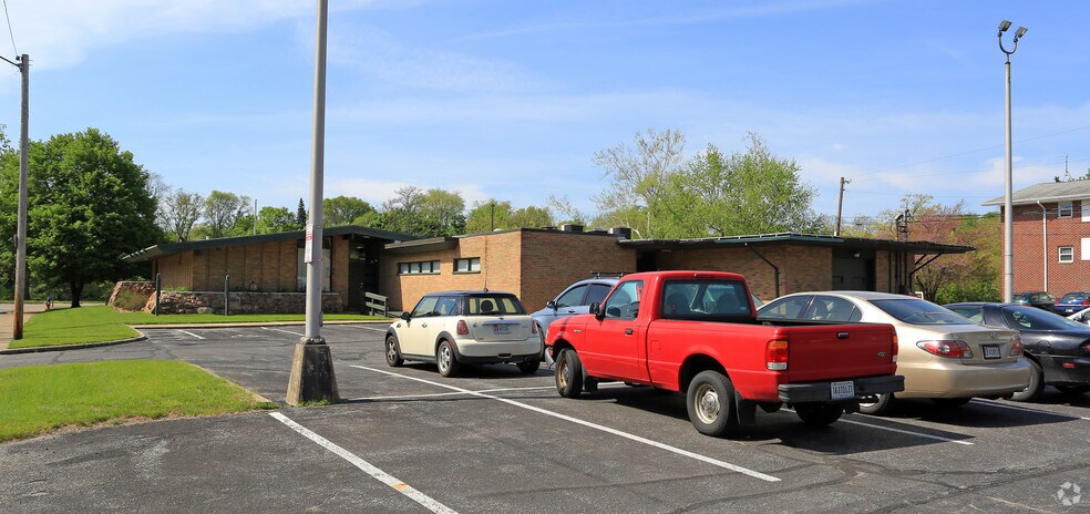 More Photos Of 1433 Northside Blvd, South Bend Office For Sale