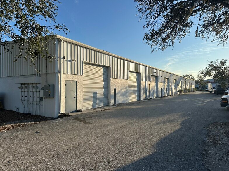 More Photos Of 18480 Paulson Dr, Port Charlotte Warehouse For Sale