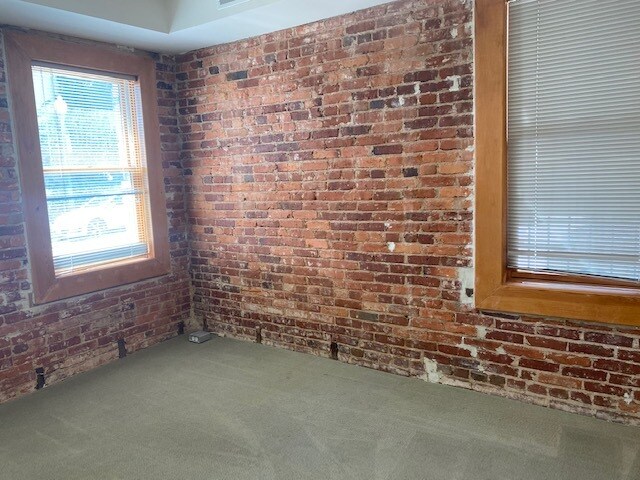 More Photos Of 2300 Wisconsin Ave NW, Washington Loft Creative Space For Lease