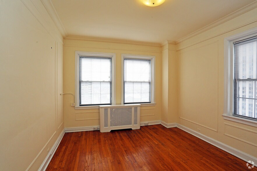 More Photos Of 135 S 20th St, Philadelphia Apartments For Lease