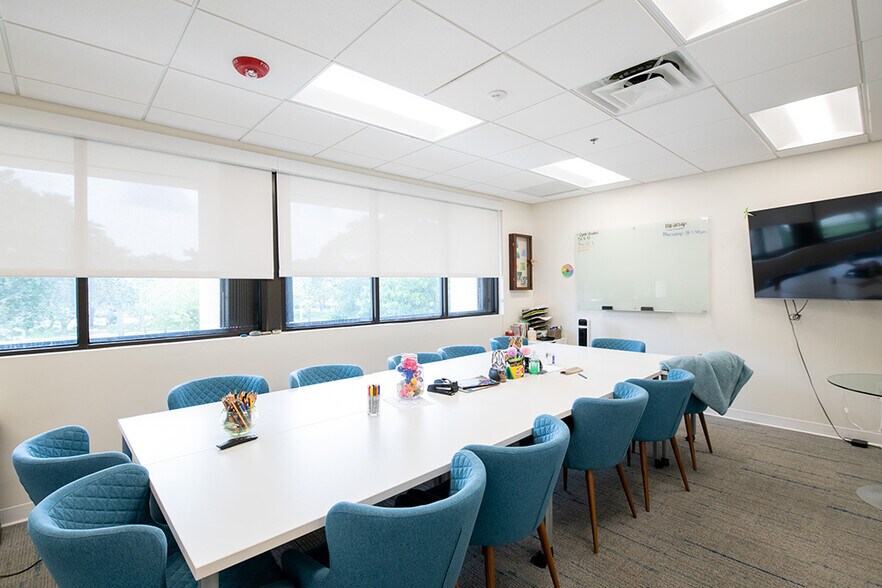 More Photos Of 851 Broken Sound Pky NW, Boca Raton Office For Sale