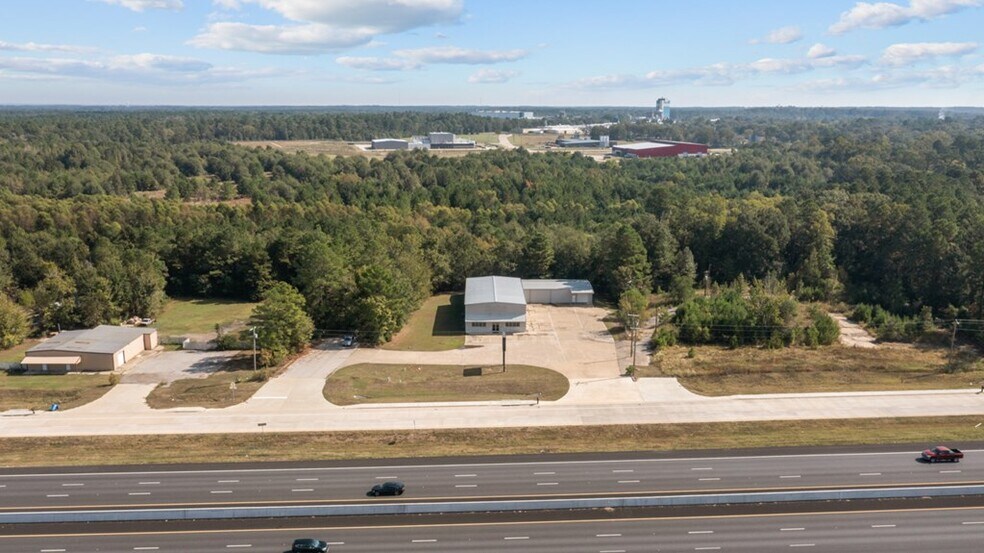 More Photos Of 2500 N Medford Dr, Lufkin Warehouse For Sale