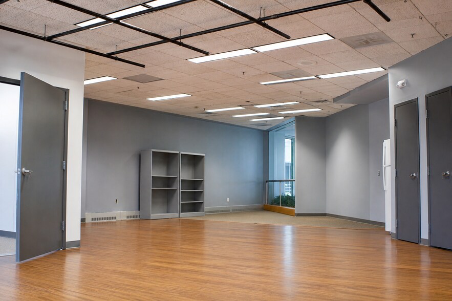 More Photos Of 411 Aviation Way, Frederick Office For Lease