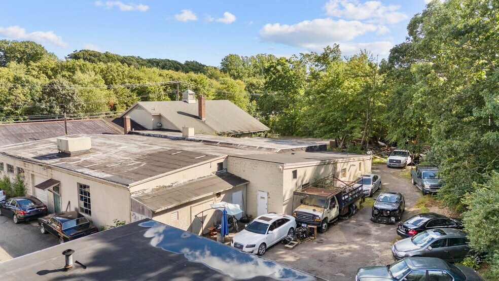 More Photos Of 435 Bridgeport Ave, Shelton Warehouse For Sale