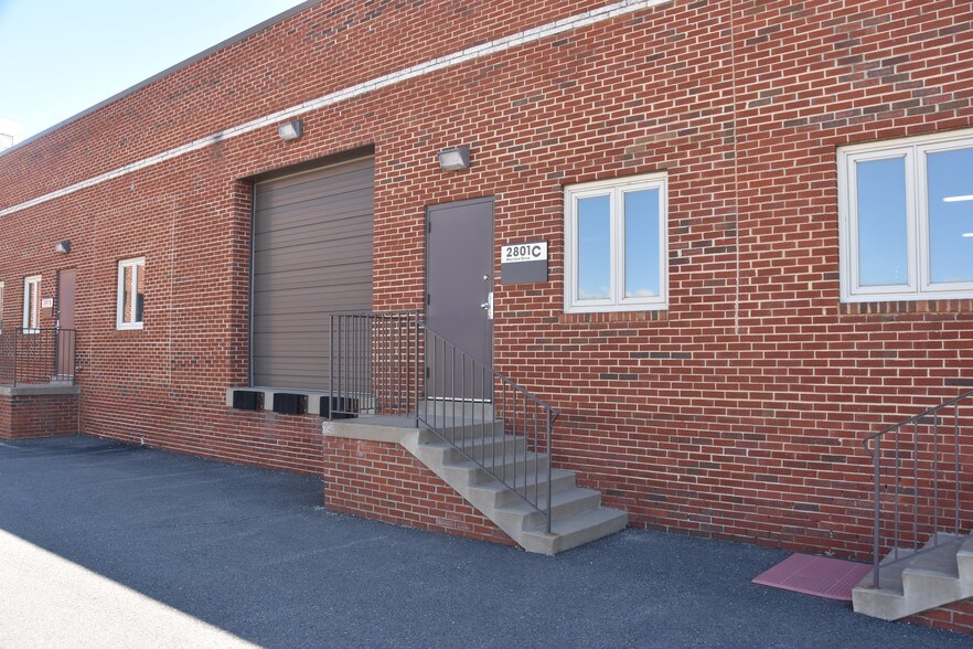 More Photos Of 2801 Merrilee Dr, Fairfax Warehouse For Lease