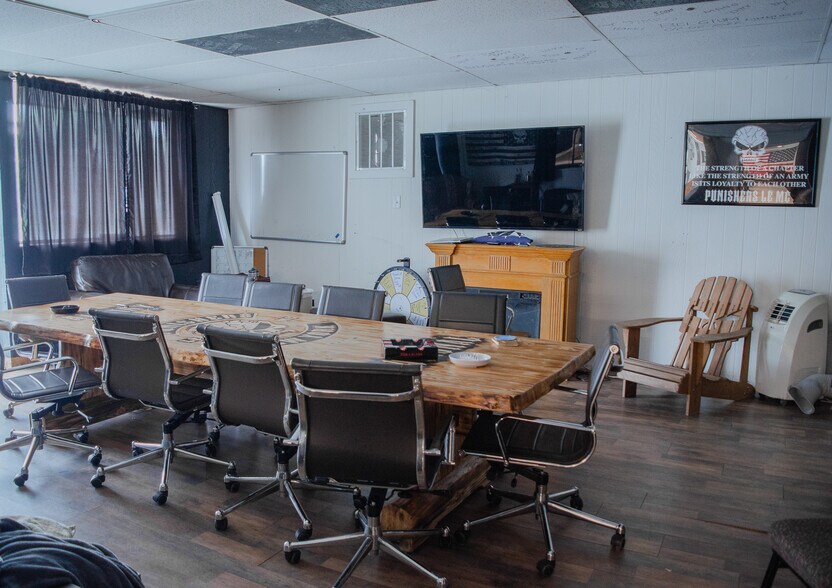 More Photos Of 1627 US Route 9W, Selkirk Specialty For Sale