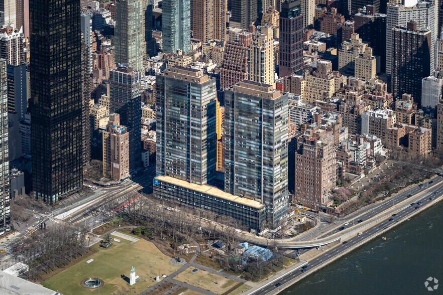 More Photos Of 866 United Nations Plz, New York Office For Lease