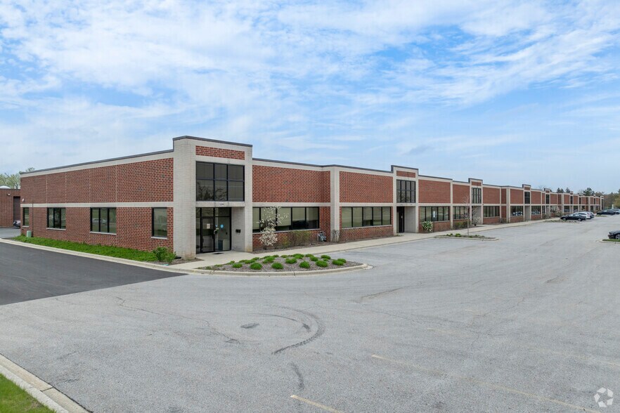 More Photos Of 50 Lakeview Pky, Vernon Hills Light Manufacturing For Lease