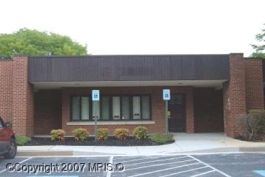 Primary Photo Of 10772 Hickory Ridge Rd, Columbia Medical For Sale