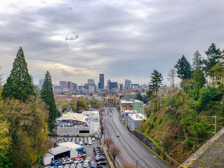 More Photos Of 2110 SW Jefferson St, Portland Unknown For Lease