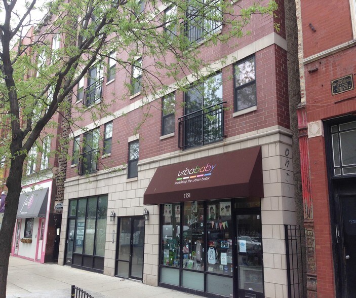 More Photos Of 1751 W Division St, Chicago Storefront Retail Residential For Lease
