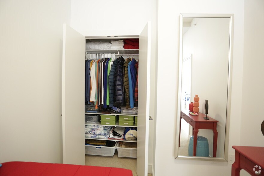 More Photos Of 1400 Irving St NW, Washington Apartments For Lease