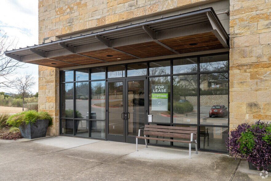 More Photos Of 5000 N Quinlan Park Rd, Austin Unknown For Lease