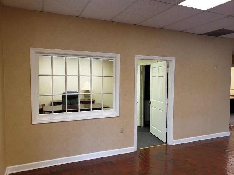 More Photos Of 201 Monroe St, Carthage Bank For Lease