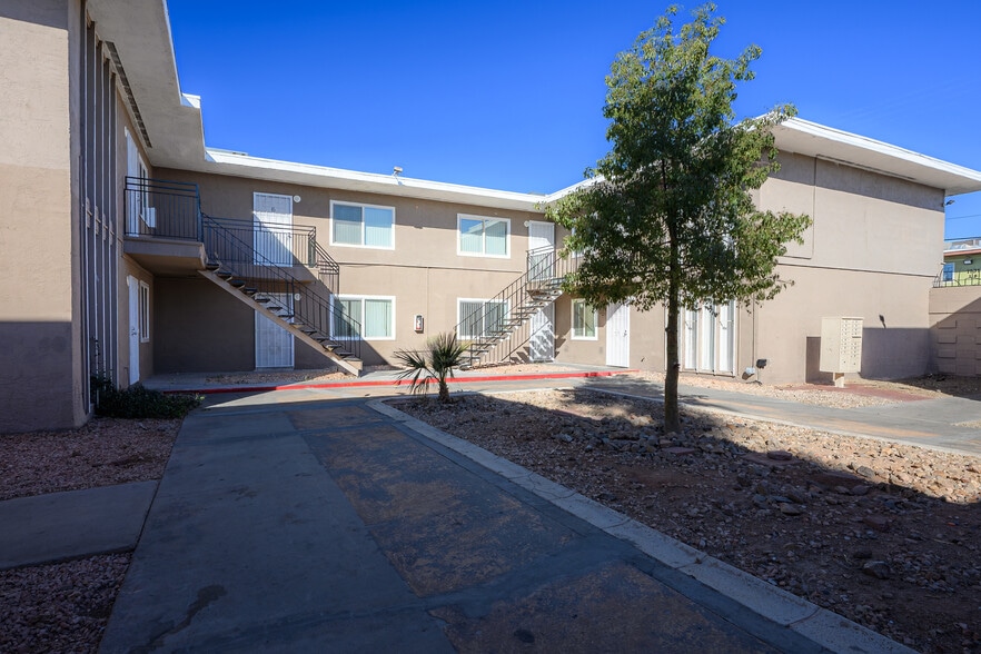 More Photos Of 1076-1112 Sierra Vista Dr, Las Vegas Apartments For Sale