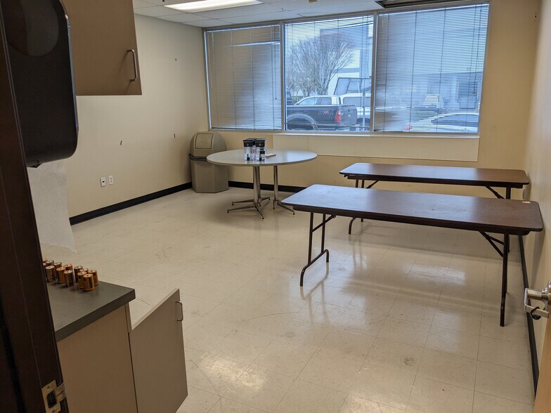 More Photos Of 15750 Lombard Street, Portland Land For Lease