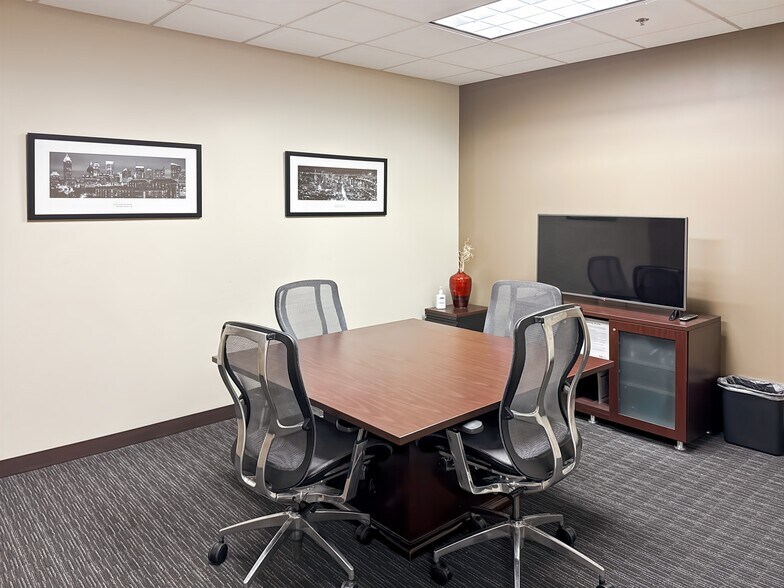 More Photos Of 301 N Main St, Baton Rouge Coworking Space